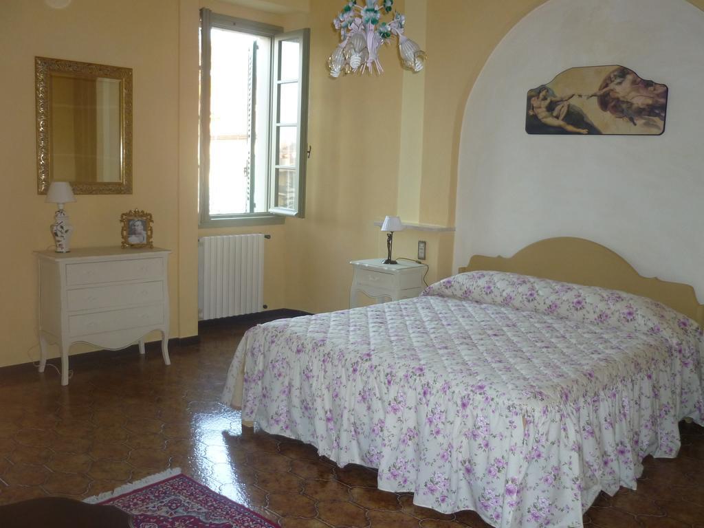 Cascina Corteprimavera, B&B Del Baliot Passirano Habitación foto